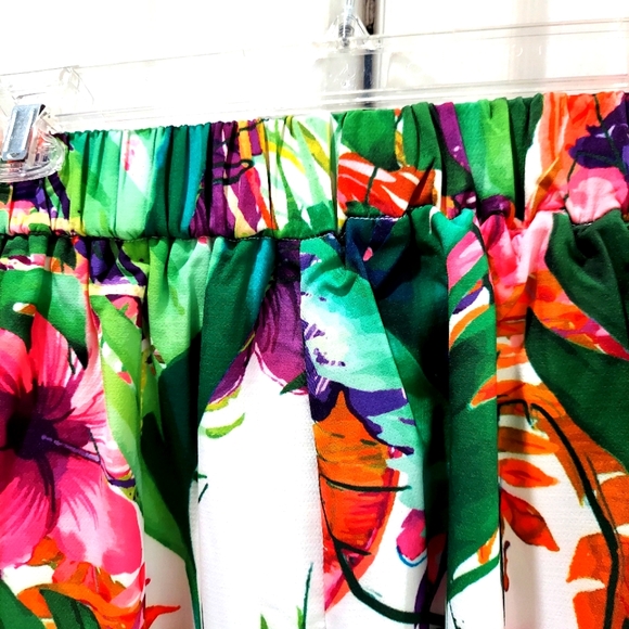 Gabriella Cogarette Suit PANTS( Never Worn) - Picture 3 of 9